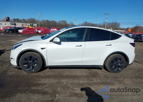 2022 Tesla Model Y Long Range Dual Motor All-Wheel Drive from USA, damaged, VIN 7SAYGDEE3NF376116